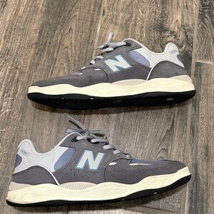 New Balance Men's Blue and Gray Sneakers